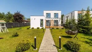 Дом «Латте» с плоской кровлей в деревне Свитино Наро-Фоминского района Московской области