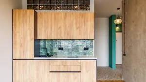 Дизайнерский ремонт квартиры площадью 77 м² в ЖК «I Love» в Москве