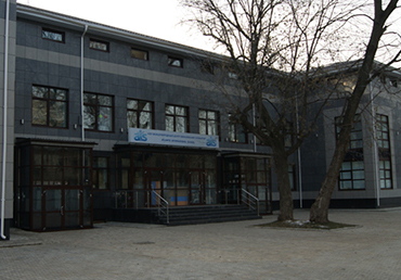 Капитальный ремонт, монтаж инженерных коммуникаций, благоустройство в «Cambridge School»